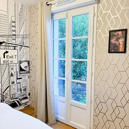Apartment Dream Of Disney, Standing T3 *